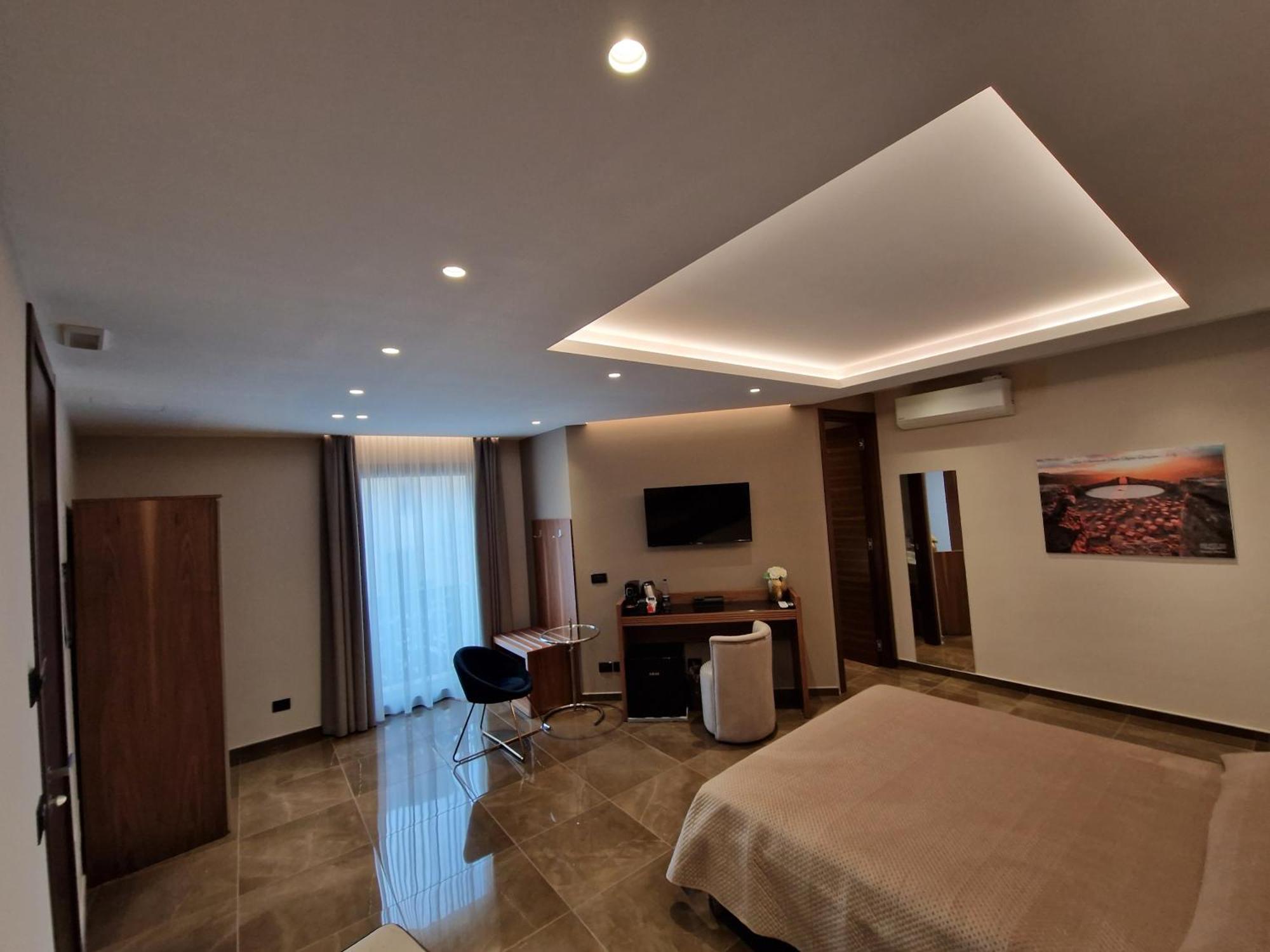 Beatus Suites And Rooms B&B Canicatti Luaran gambar